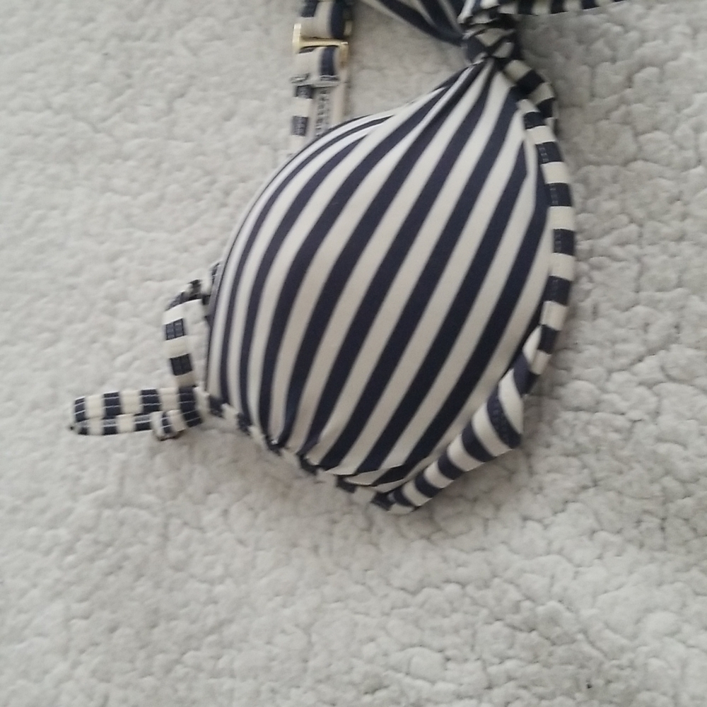 Xhilaration Women's Bikini Top - Picture 2 of 10